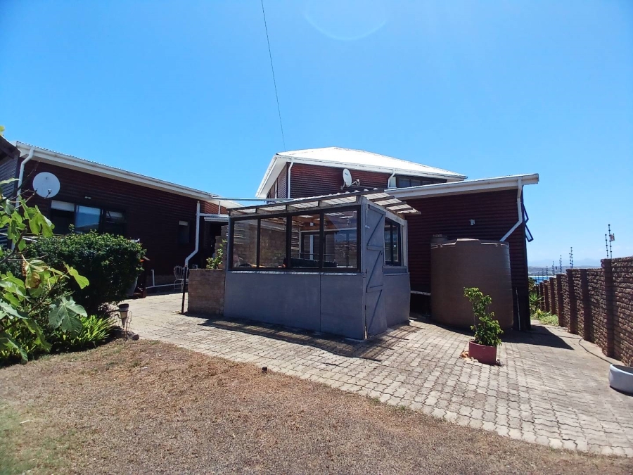 5 Bedroom Property for Sale in De Bakke Western Cape